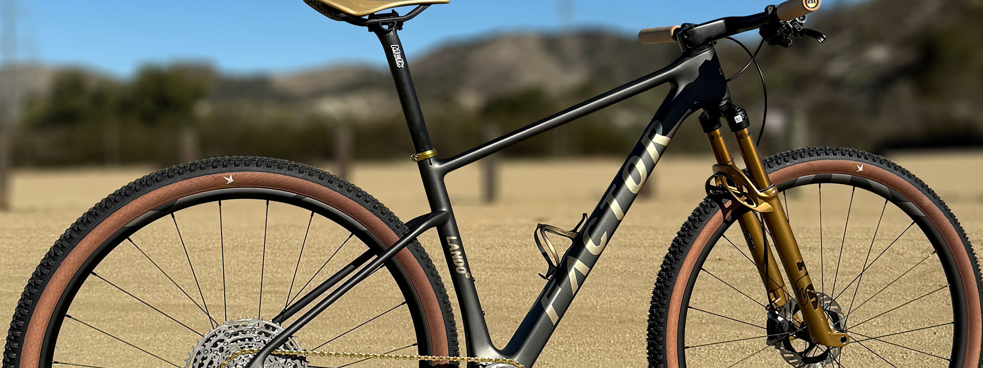 Factor Lando HT Shimano XTR M9200 Di2 Mountain Bike at twohubs.com